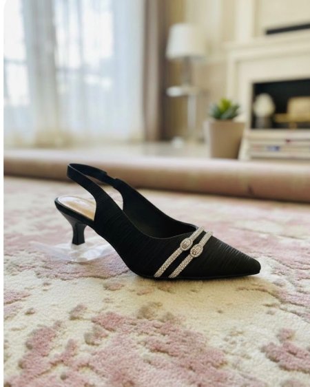 "بريق الليل" (Midnight Glamour Slingback)